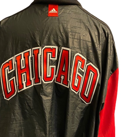 SOLD Adidas Chicago Bulls black and red track jacket men’s 4XL - Picture 3 of 3